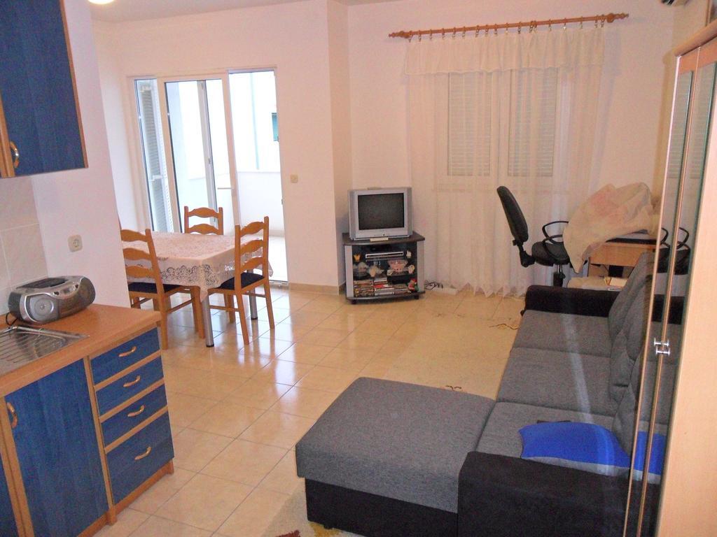 Apartment Kiko Rogoznica  Zimmer foto